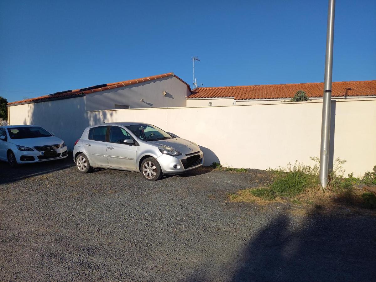 Appartement Bienvenue à la Teranga proche de La Rochelle à Nuaille-d'Aunis Extérieur photo